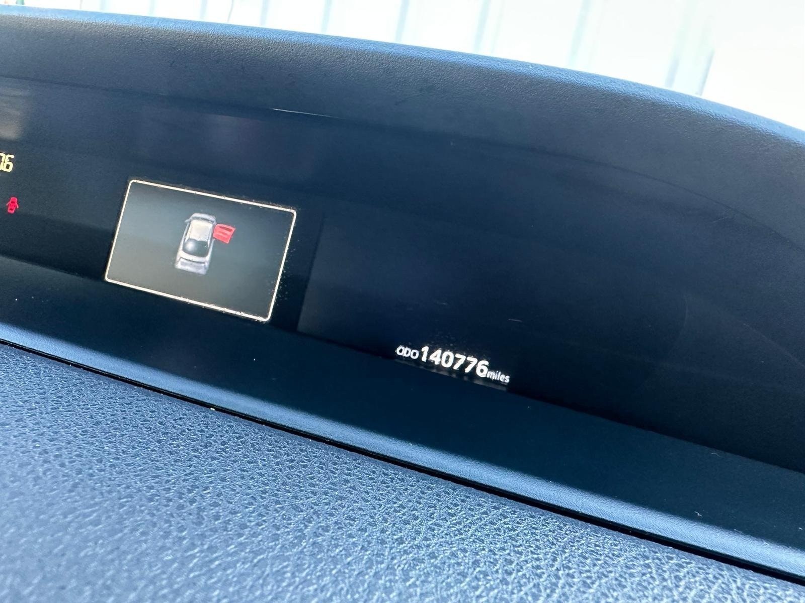 
								Toyota Prius Active Vvt-I Cvt 2017 full									
