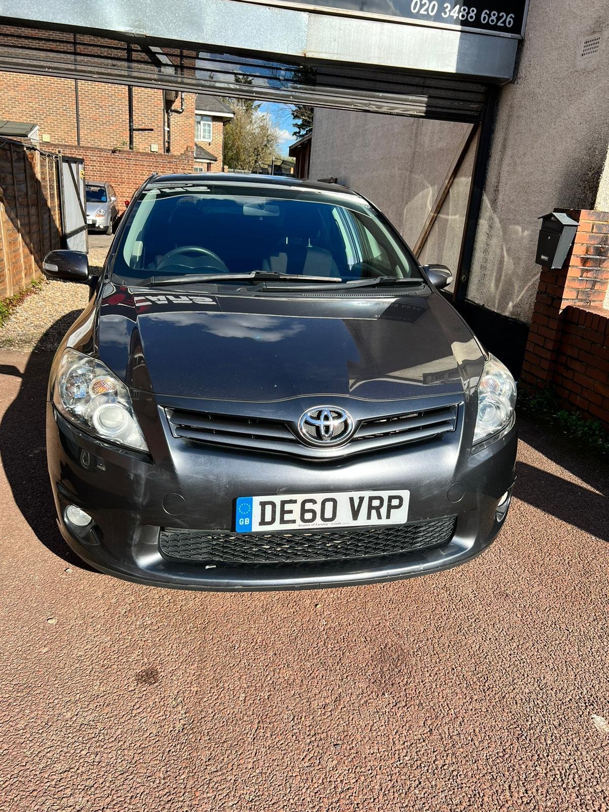 
								Toyota Auris SR Valvematic 2010 full									