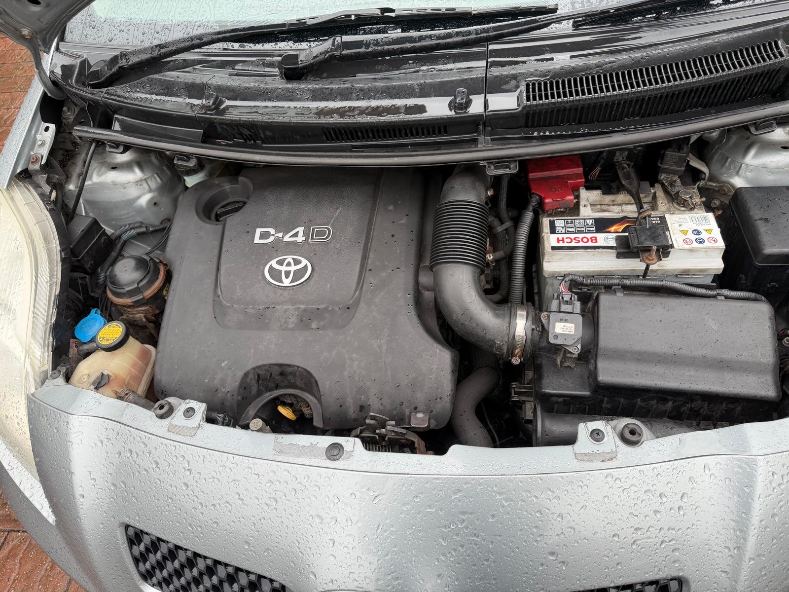
								Toyota Yaris TR D-4d S-A 2008 full									