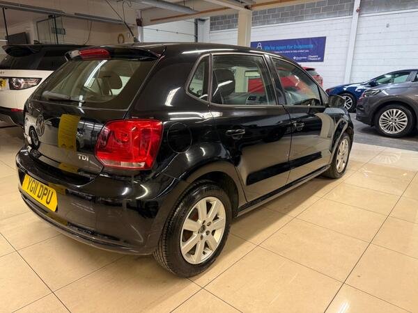 
								2011 Volkswagen Polo full									