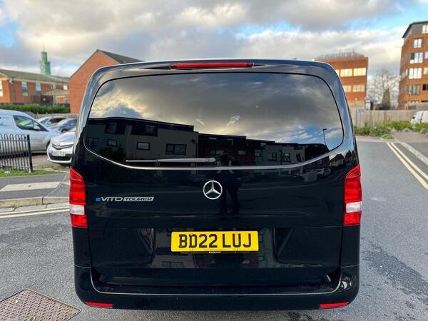 
								2022 Mercedes-Benz eVito full									