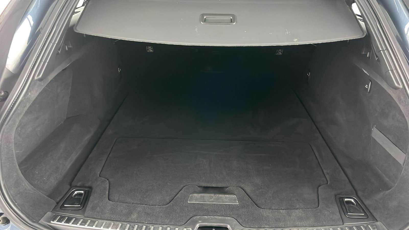 
								Volvo V90 Inscription B4 Mhev Auto 2021 full									