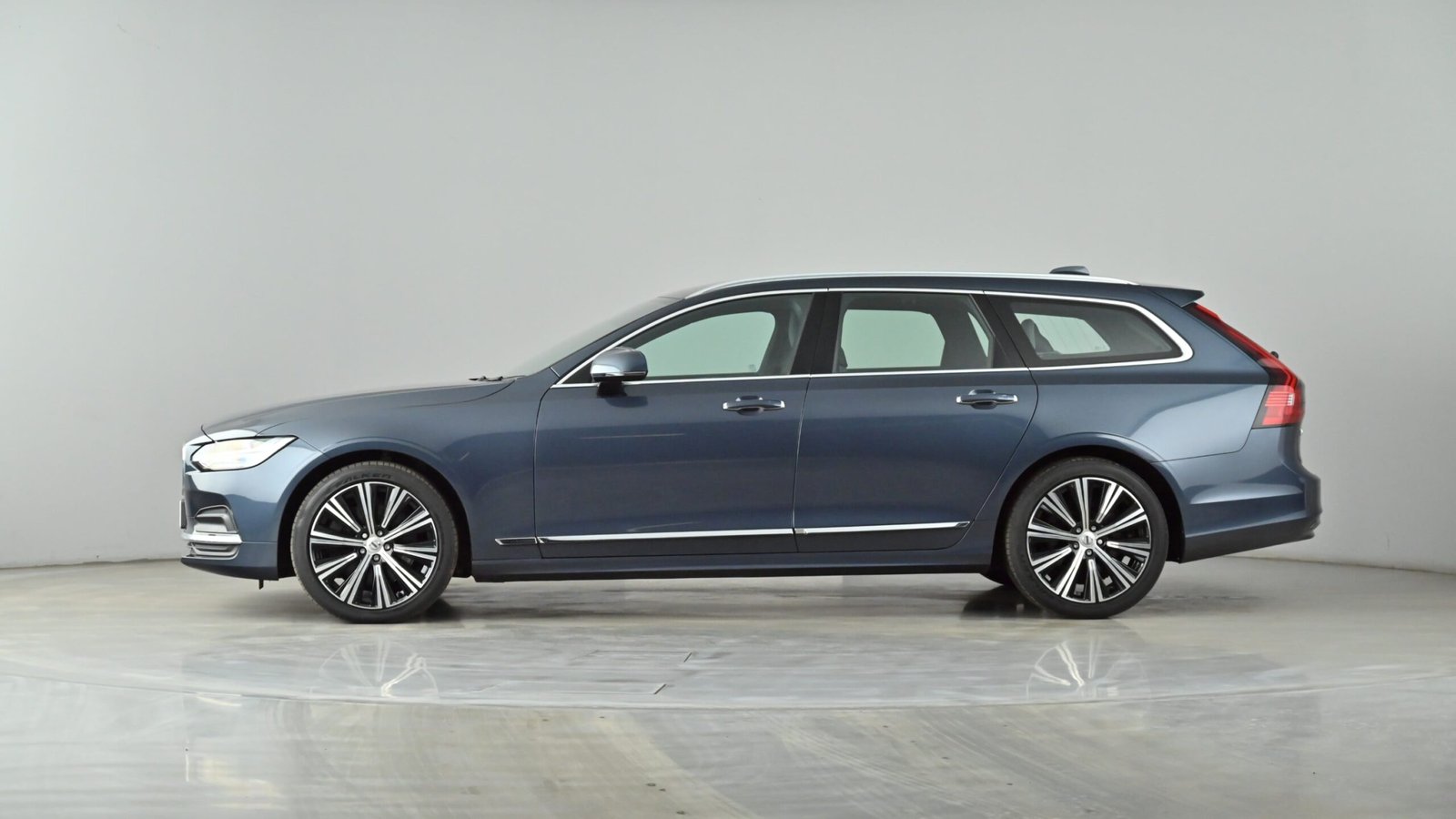 
								Volvo V90 Inscription B4 Mhev Auto 2021 full									