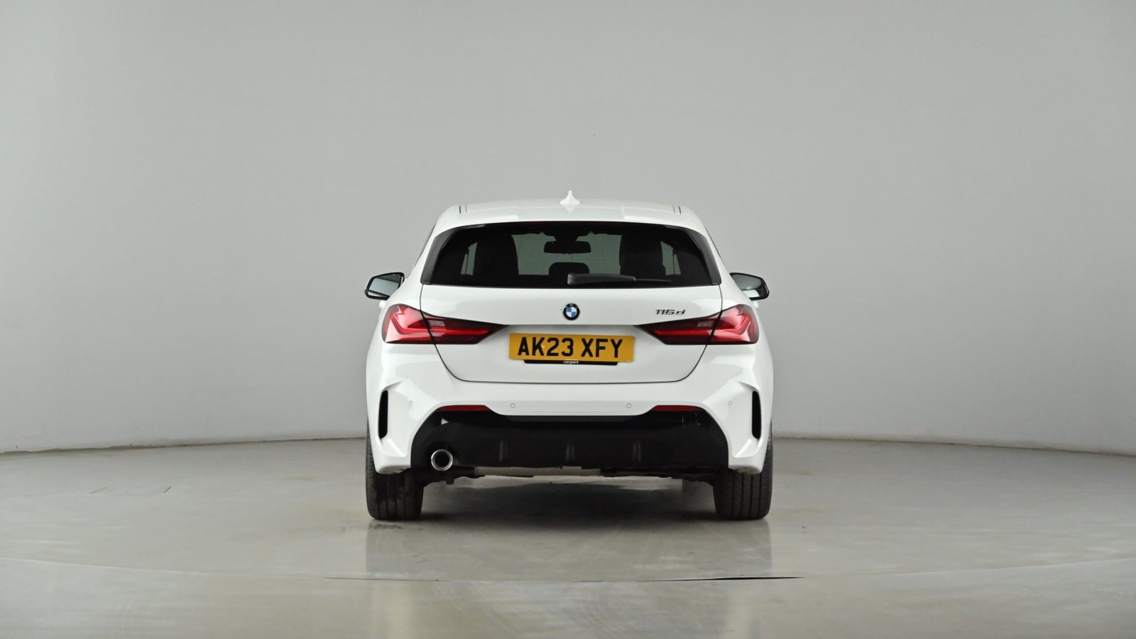 
								BMW 1 Series 1.5 116D M Sport 2023 full									